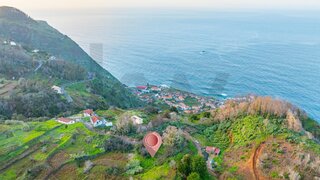 Terreno em Porto Moniz