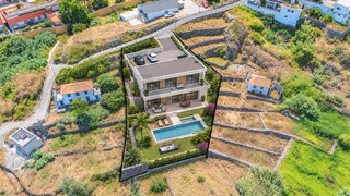 Terreno · 1321 m² · 137 500 €