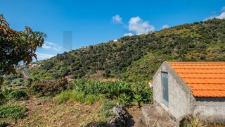 Land for sale in Santa Cruz, Portugal — €166,000
