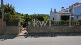 Land for sale in Seixal, Portugal