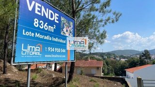 Terreno de 836 m² em Leiria
