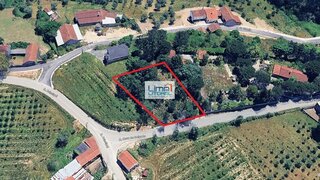 Terreno de 1400 m² em Leiria
