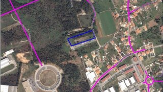 Land for sale in Vila Nova de Gaia, Portugal — €320,000