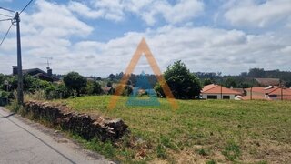 Land for sale in Santa Maria da Feira, Portugal — €120,000