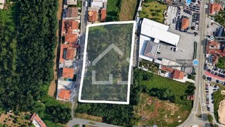 Land for sale in Santa Maria da Feira, Portugal — €500,000