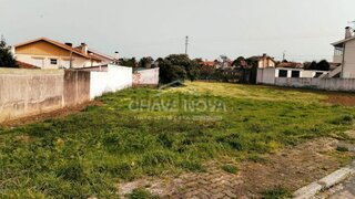 Land for sale in Vila Nova de Gaia, Portugal — €65,000