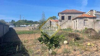 Land for sale in Vila Nova de Gaia, Portugal — €299,000