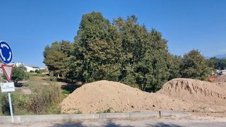 Land for sale in Lousada, Portugal — €297,500
