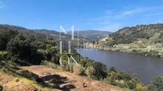 Land for sale in Vila Nova de Gaia, Portugal — €465,000