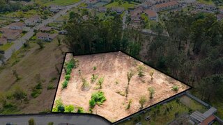 Land for sale in Barcelos, Portugal — €465,000