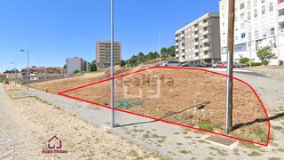 Land for sale in Santa Maria da Feira, Portugal — €85,000