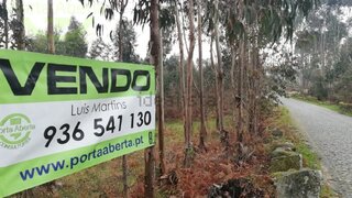 Land for sale in Santo Tirso, Portugal — €90,000
