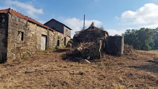 Land for sale in Paredes, Portugal — €625,000