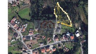 Land for sale in Vouzela, Portugal — €40,000