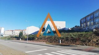 Land for sale in Santa Maria da Feira, Portugal — €60,000