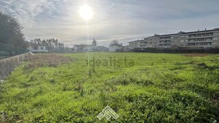 Land for sale in Oliveira de Azeméis, Portugal — €340,000