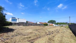 Terreno de 2100 m² em Aveiro