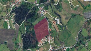 Land for sale in Felgueiras, Portugal — €240,000