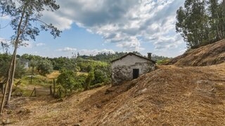 Land for sale in Póvoa de Lanhoso, Portugal — €68,999