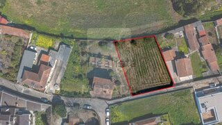 Terreno em Vila Nova de Gaia · 1074 m² · 190 000 €