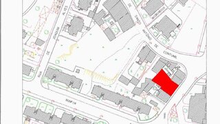 Terreno de 325 m² em Porto