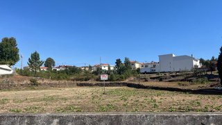 Land for sale in Paredes, Portugal — €510,000