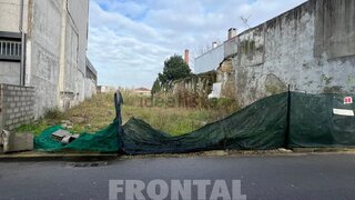 Land for sale in Vila Nova de Gaia, Portugal — €280,000