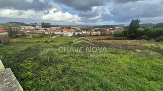 Land for sale in Santa Maria da Feira, Portugal — €270,000