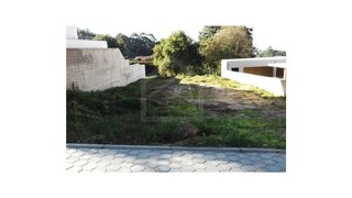 Land for sale in Oliveira de Azeméis, Portugal — €65,000