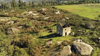Land for sale in Oliveira do Hospital, Portugal — €125,000