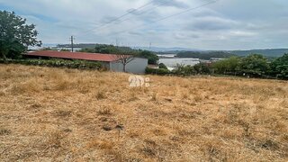 Land for sale in Vila Nova de Famalicão, Portugal — €560,000