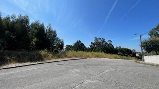 Land for sale in Paredes, Portugal — €600,000