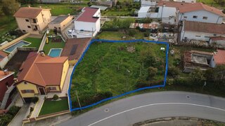Land for sale in Paredes, Portugal — €100,000