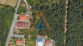 Land for sale in Santa Maria da Feira, Portugal — €102,500