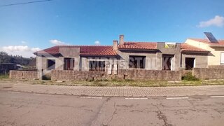 Land for sale in Albergaria-a-Velha, Portugal — €130,000