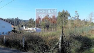Land for sale in Oliveira de Azeméis, Portugal — €60,000