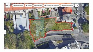 Terreno de 1706 m² em Porto