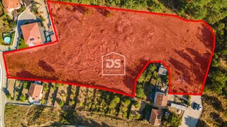 Land for sale in Castelo de Paiva, Portugal — €180,000
