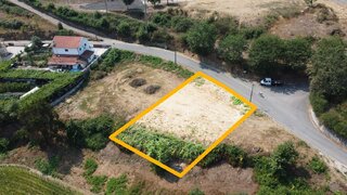 Land for sale in Felgueiras, Portugal — €65,000
