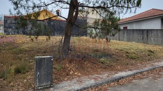 Land for sale in Vila Nova de Famalicão, Portugal — €110,000