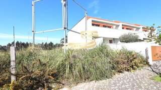 Land for sale in Espinho, Portugal — €75,000