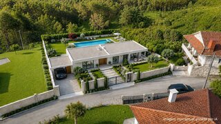 Terreno para venda em Guimarães, Portugal — 56 000 €