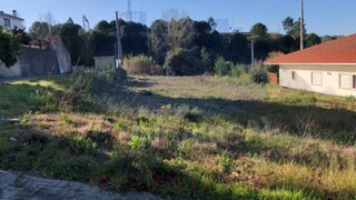 Terreno de 842 m² em Leiria