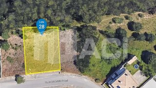 Land for sale in Leiria, Portugal — €125,000