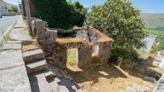 Land for sale in Porto de Mós, Portugal — €4,500