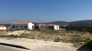 Land for sale in Porto de Mós, Portugal — €32,500
