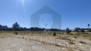 Land for sale in Sesimbra, Portugal — €235,000