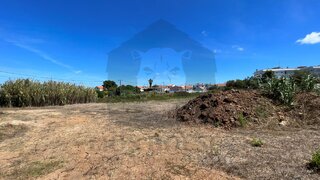 Land for sale in Sesimbra, Portugal — €319,000
