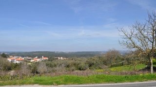 Terreno de 792 m² em Leiria
