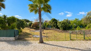 Land for sale in Loulé, Portugal — €140,000